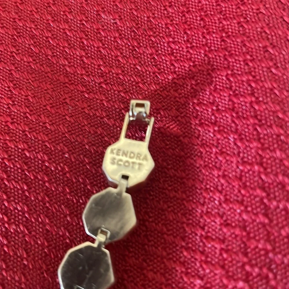 Kendra Scott stone bracelet in gold setting - Picture 2 of 5